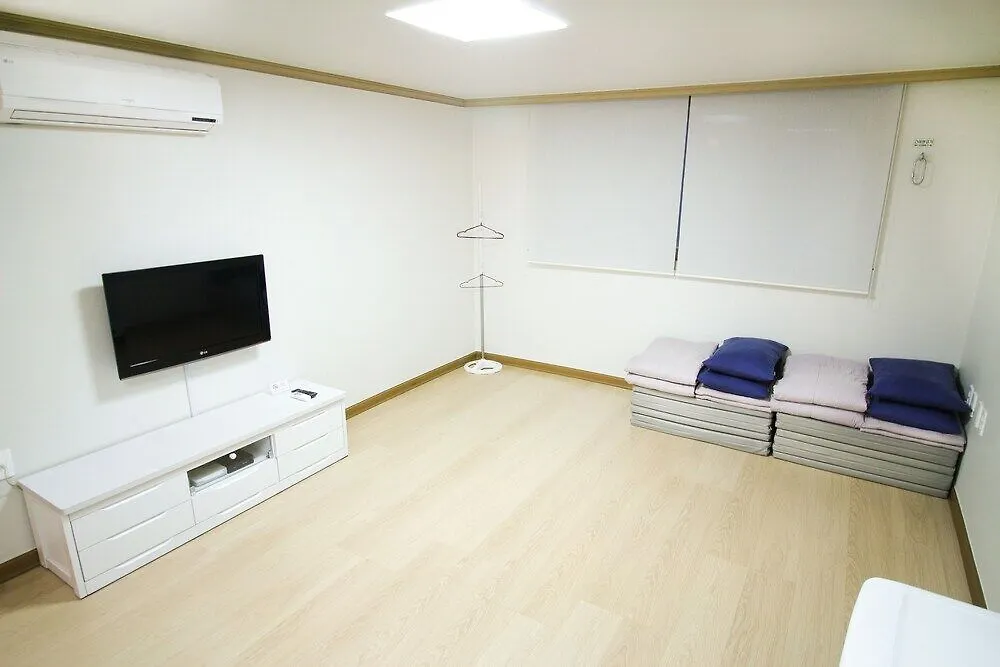 Iam Residence Busan Hotel